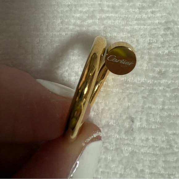Nail Ring in Yellow Gold - Picture 2 of 5